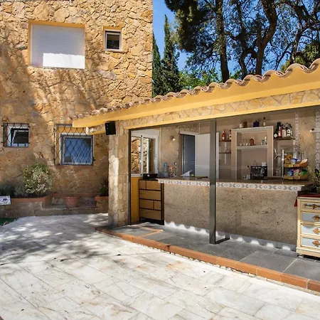 Habitacions Cristina Castell-Platja d’Aro